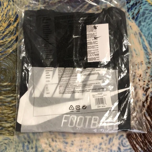 NIKE 💯 COTTON LONG SLEEVE NIKE FOOTBALL BLACK AND WHITE SHIRT - Picture 3 of 4